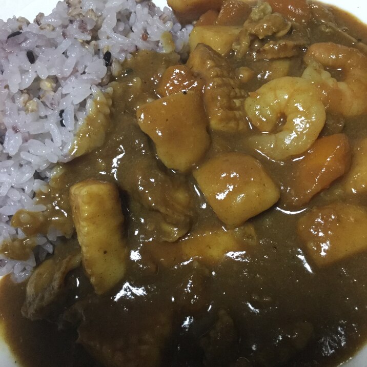 冷凍シーフードでカレー